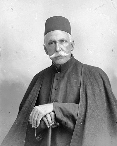 کمال‌الملک: تصویر پرداز انسان و واقعیت